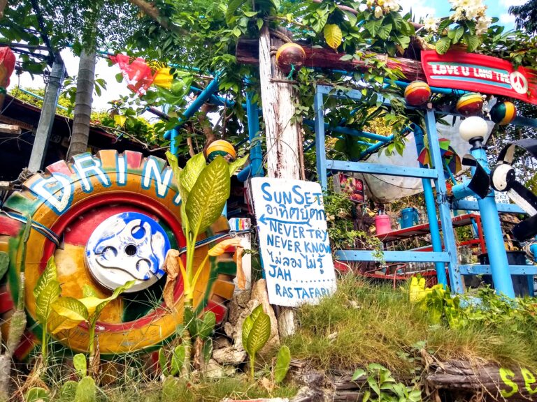 What To Do in Koh Lipe - My Favorite Thai Island Sign to Sunset Beach 768x576 - What To Do in Koh Lipe - My Favorite Thai Island