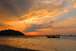 Sunset Beach 300x200 - Sunset Beach